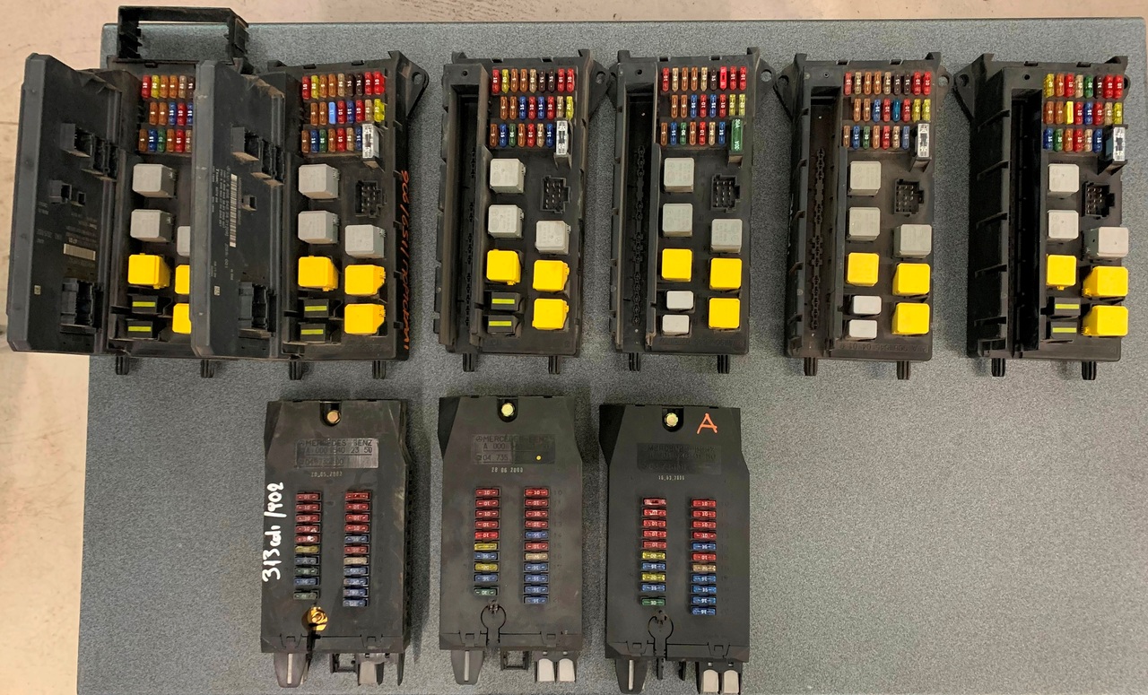 FUSE BOX SPRINTER 901,906 - Elektrosistēma - Komercauto: foto 1 FUSE BOX SPRINTER 901,906 - Elektrosistēma - Komercauto: foto 1