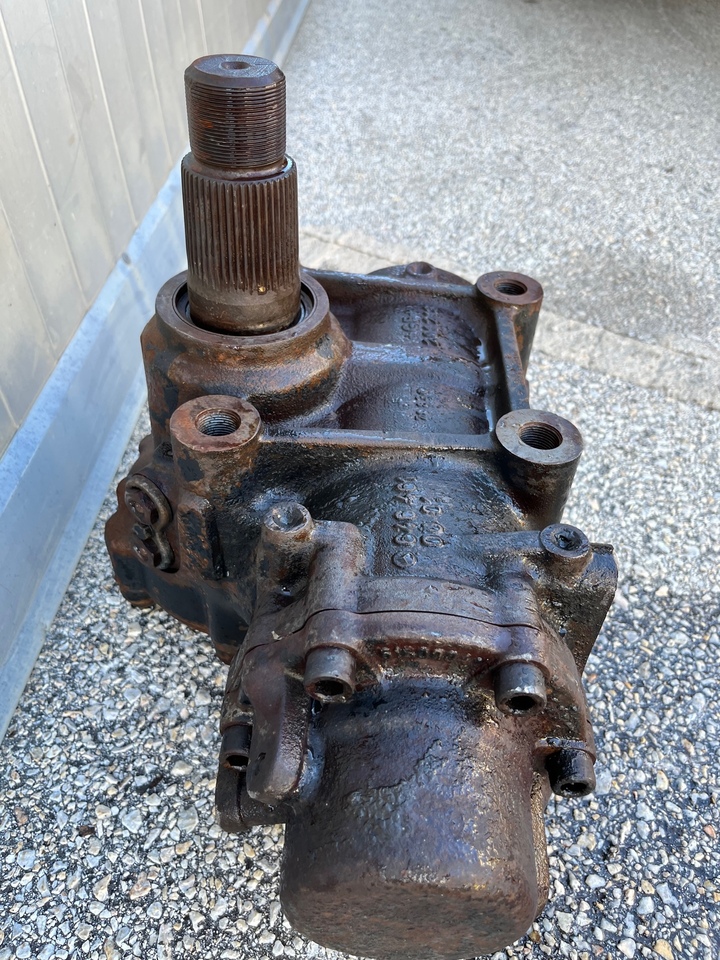 MERCEDES LS8 - Stūres mehānisms - Kravas automašīna: foto 3 MERCEDES LS8 - Stūres mehānisms - Kravas automašīna: foto 3