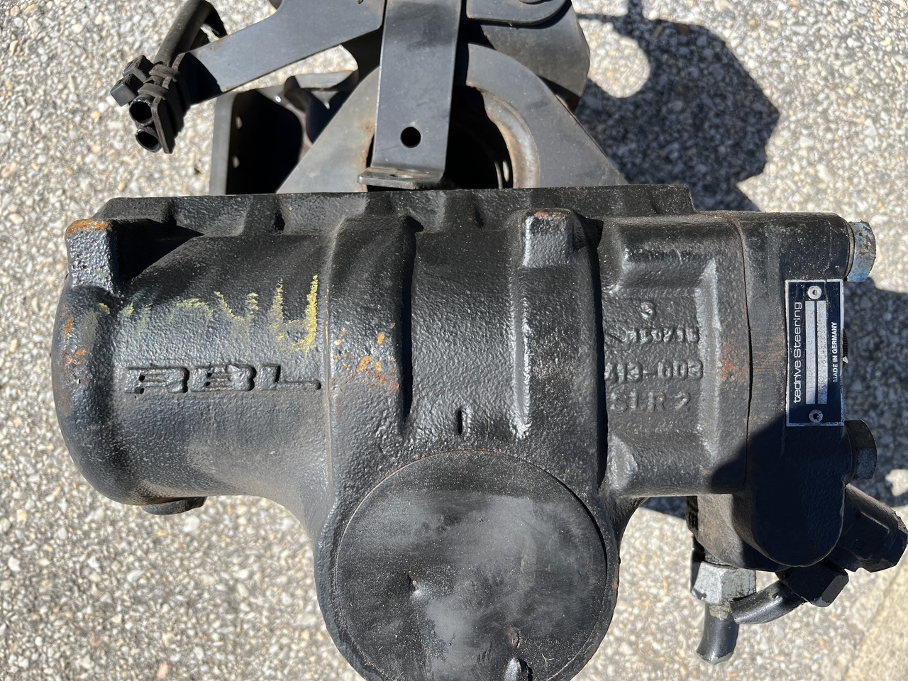 STEERING GEAR RBL C300 MAN TGL - Stūres iekārta - Kravas automašīna: foto 2 STEERING GEAR RBL C300 MAN TGL - Stūres iekārta - Kravas automašīna: foto 2