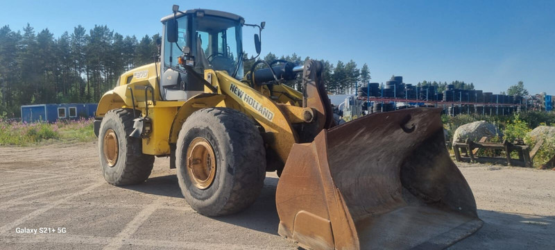 New Holland W270 - Riteņu iekrāvējs: foto 2 New Holland W270 - Riteņu iekrāvējs: foto 2