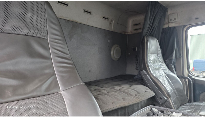 Kravas automašīna pašizgāzējs Volvo FMX 500: foto 15 Kravas automašīna pašizgāzējs Volvo FMX 500: foto 15