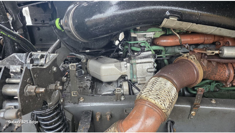 Kravas automašīna pašizgāzējs Volvo FMX 500: foto 20 Kravas automašīna pašizgāzējs Volvo FMX 500: foto 20