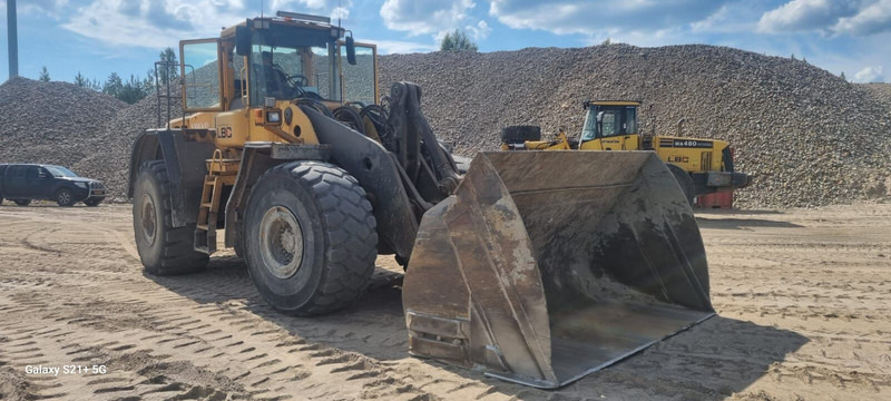 Volvo L220E - Riteņu iekrāvējs: foto 1 Volvo L220E - Riteņu iekrāvējs: foto 1