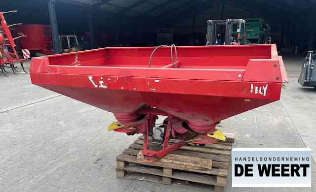 Lely centerliner stooier , front aandrijving - Minerālmēslu izkliedētājs: foto 2 Lely centerliner stooier , front aandrijving - Minerālmēslu izkliedētājs: foto 2