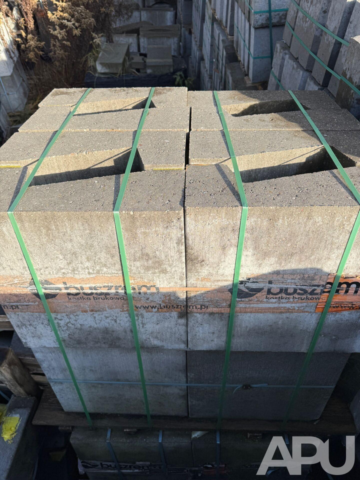 Ciek wodny/obrzeże/korytko trójkątne 50x50x20 - Celtniecības maisītājs: foto 5 Ciek wodny/obrzeże/korytko trójkątne 50x50x20 - Celtniecības maisītājs: foto 5