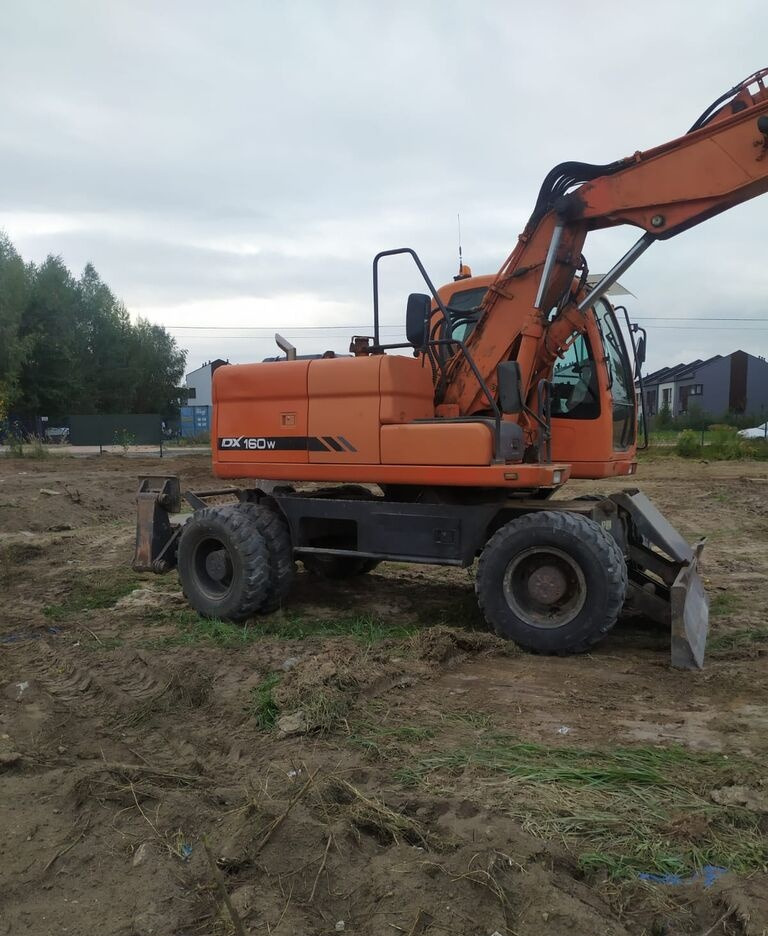 Doosan DX160 w - Riteņu ekskavators: foto 5 Doosan DX160 w - Riteņu ekskavators: foto 5