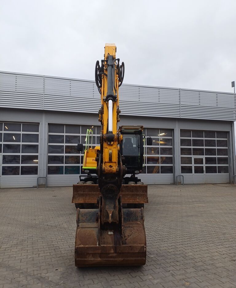 JCB JS175 - Riteņu ekskavators: foto 2 JCB JS175 - Riteņu ekskavators: foto 2