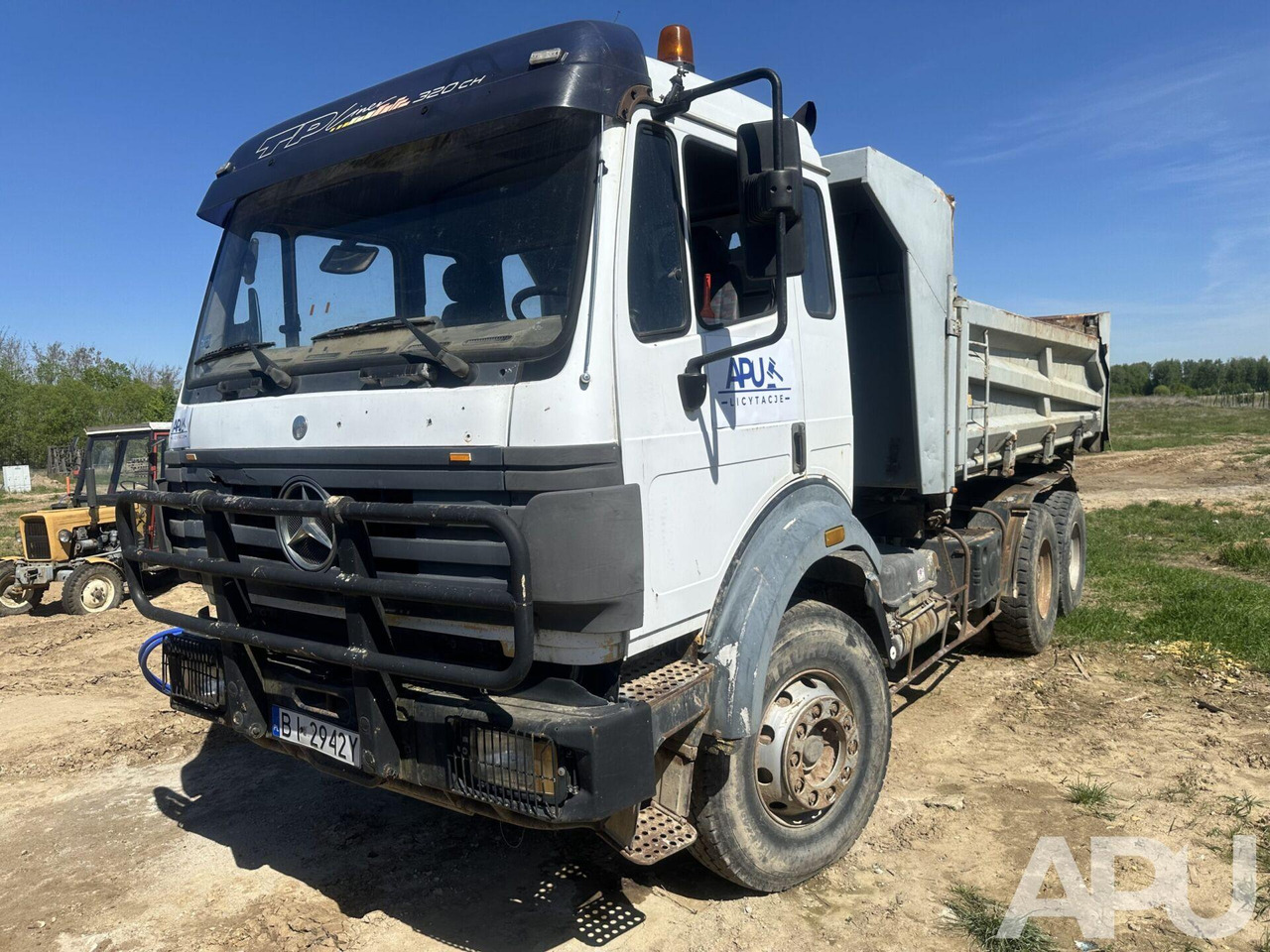 Mercedes-Benz Actros 2631 Wywrotka - Kravas automašīna pašizgāzējs: foto 2 Mercedes-Benz Actros 2631 Wywrotka - Kravas automašīna pašizgāzējs: foto 2
