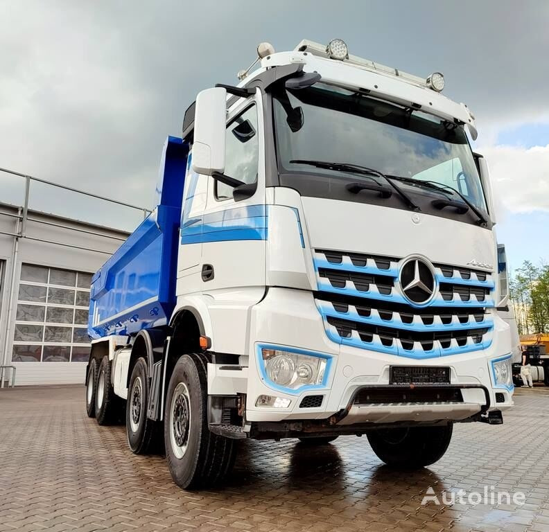 Mercedes-Benz Arocs 4151 - Kravas automašīna pašizgāzējs: foto 3 Mercedes-Benz Arocs 4151 - Kravas automašīna pašizgāzējs: foto 3