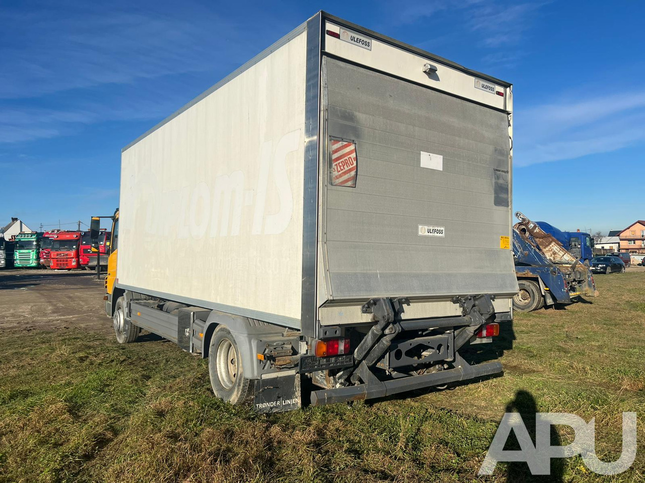 Mercedes-Benz Atego 1324 - Kravas automašīna ar slēgto virsbūvi: foto 5 Mercedes-Benz Atego 1324 - Kravas automašīna ar slēgto virsbūvi: foto 5