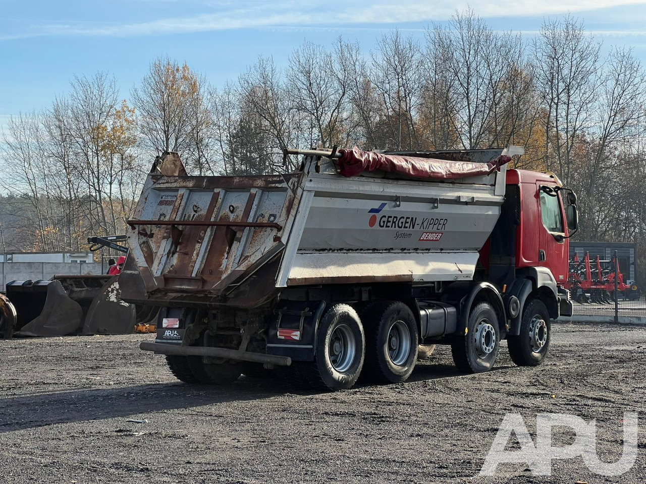 Renault Kerax 420 - Kravas automašīna pašizgāzējs: foto 5 Renault Kerax 420 - Kravas automašīna pašizgāzējs: foto 5