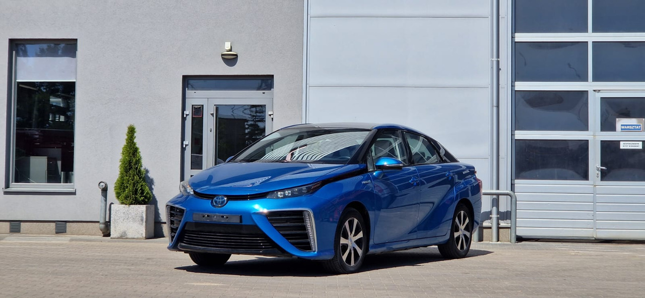 Toyota Mirai - Sedans: foto 2 Toyota Mirai - Sedans: foto 2