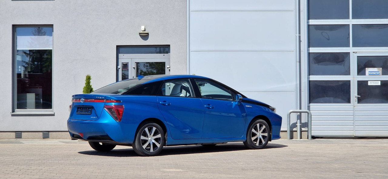 Toyota Mirai - Sedans: foto 5 Toyota Mirai - Sedans: foto 5