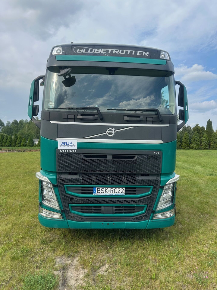 VOLVO FH500 do przewozu drewna - Kokvedējs, Kravas auto ar manipulatoru: foto 2 VOLVO FH500 do przewozu drewna - Kokvedējs, Kravas auto ar manipulatoru: foto 2