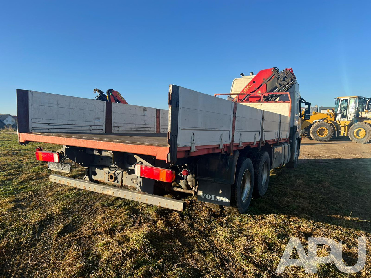 Volvo FM12 - Bortu kravas automašīna/ Platforma, Kravas auto ar manipulatoru: foto 5 Volvo FM12 - Bortu kravas automašīna/ Platforma, Kravas auto ar manipulatoru: foto 5