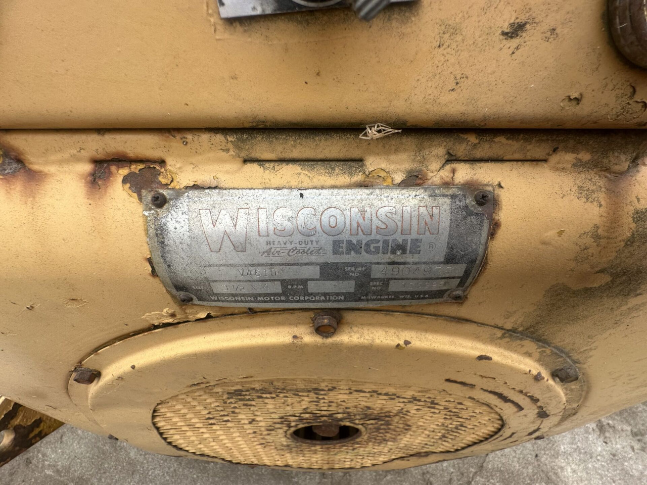 WISCONSIN ENGINE V461D poboczarka - Skrēperis: foto 4 WISCONSIN ENGINE V461D poboczarka - Skrēperis: foto 4