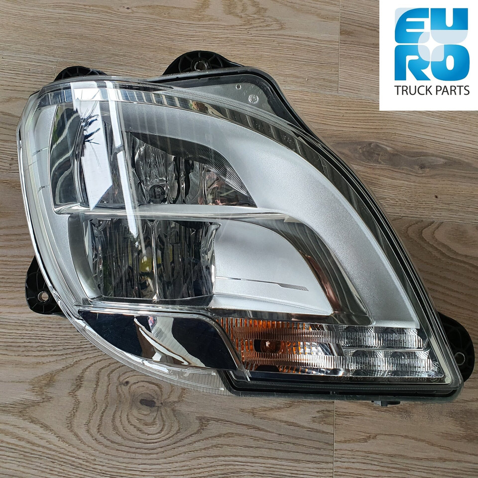 DAF XF 106 FULL LED XENON RECHTS OE nieuw 1857527 - Tuvās gaismas - Kravas automašīna: foto 1 DAF XF 106 FULL LED XENON RECHTS OE nieuw 1857527 - Tuvās gaismas - Kravas automašīna: foto 1