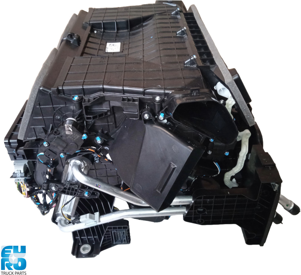 DAF XF 106 VERWARMING, CCC 2017- NIEUW 2302628 - Radiators - Kravas automašīna: foto 5 DAF XF 106 VERWARMING, CCC 2017- NIEUW 2302628 - Radiators - Kravas automašīna: foto 5