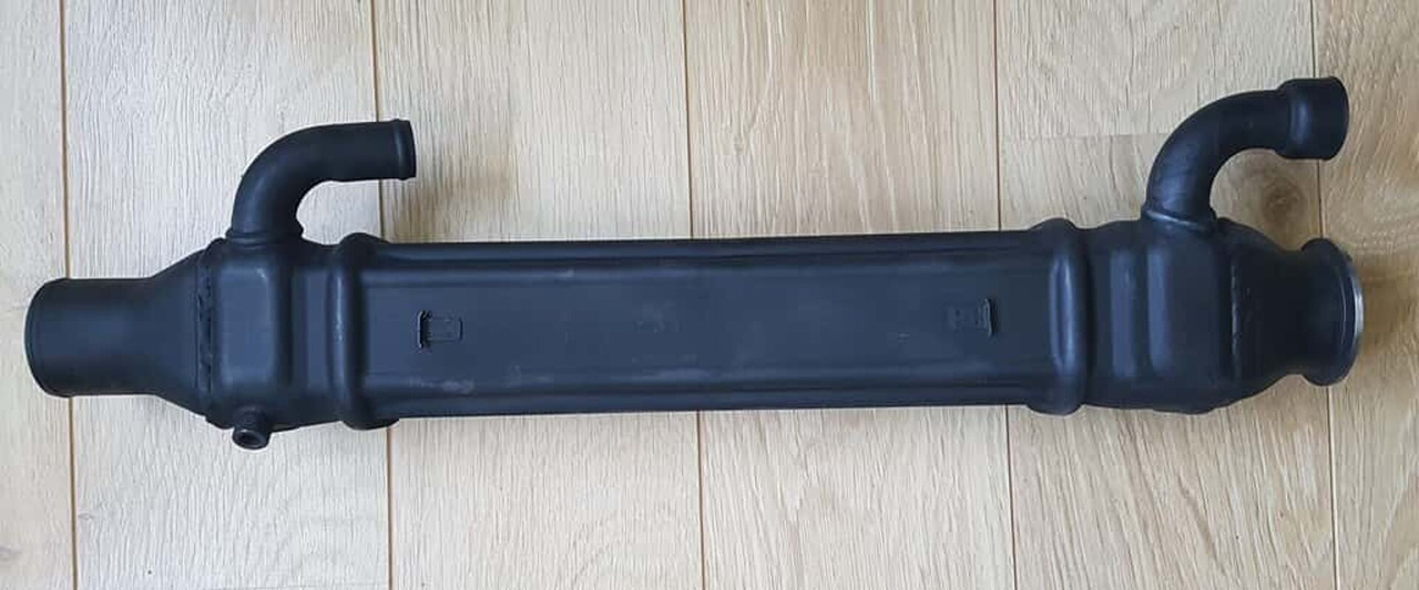 Scania euro 6 EGR RECIRCULATOR 2074600R + €300 STATIEGELD - EGR dzesētājs - Kravas automašīna: foto 1 Scania euro 6 EGR RECIRCULATOR 2074600R + €300 STATIEGELD - EGR dzesētājs - Kravas automašīna: foto 1