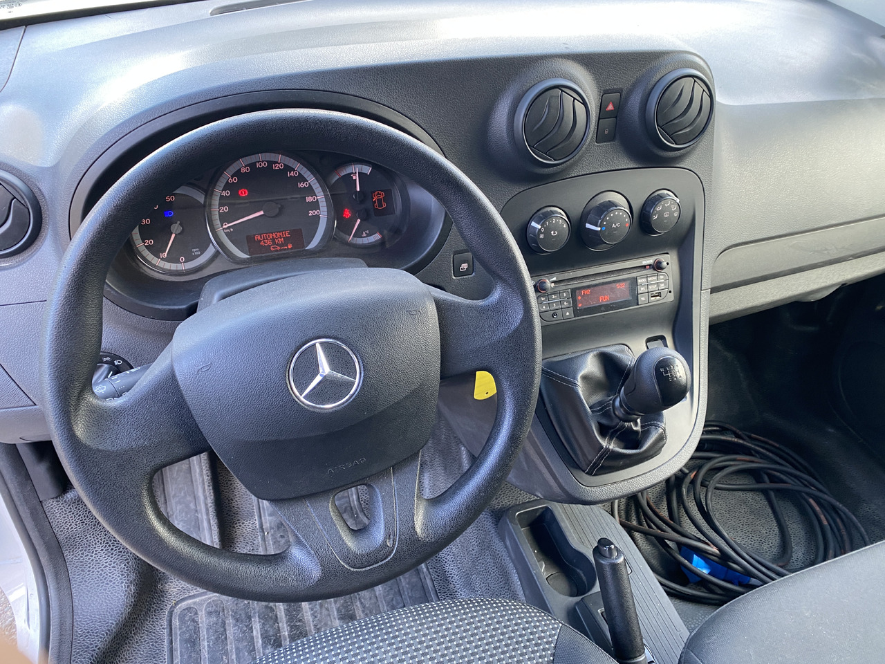 Mercedes Citan - Komercauto refrižerators: foto 5 Mercedes Citan - Komercauto refrižerators: foto 5