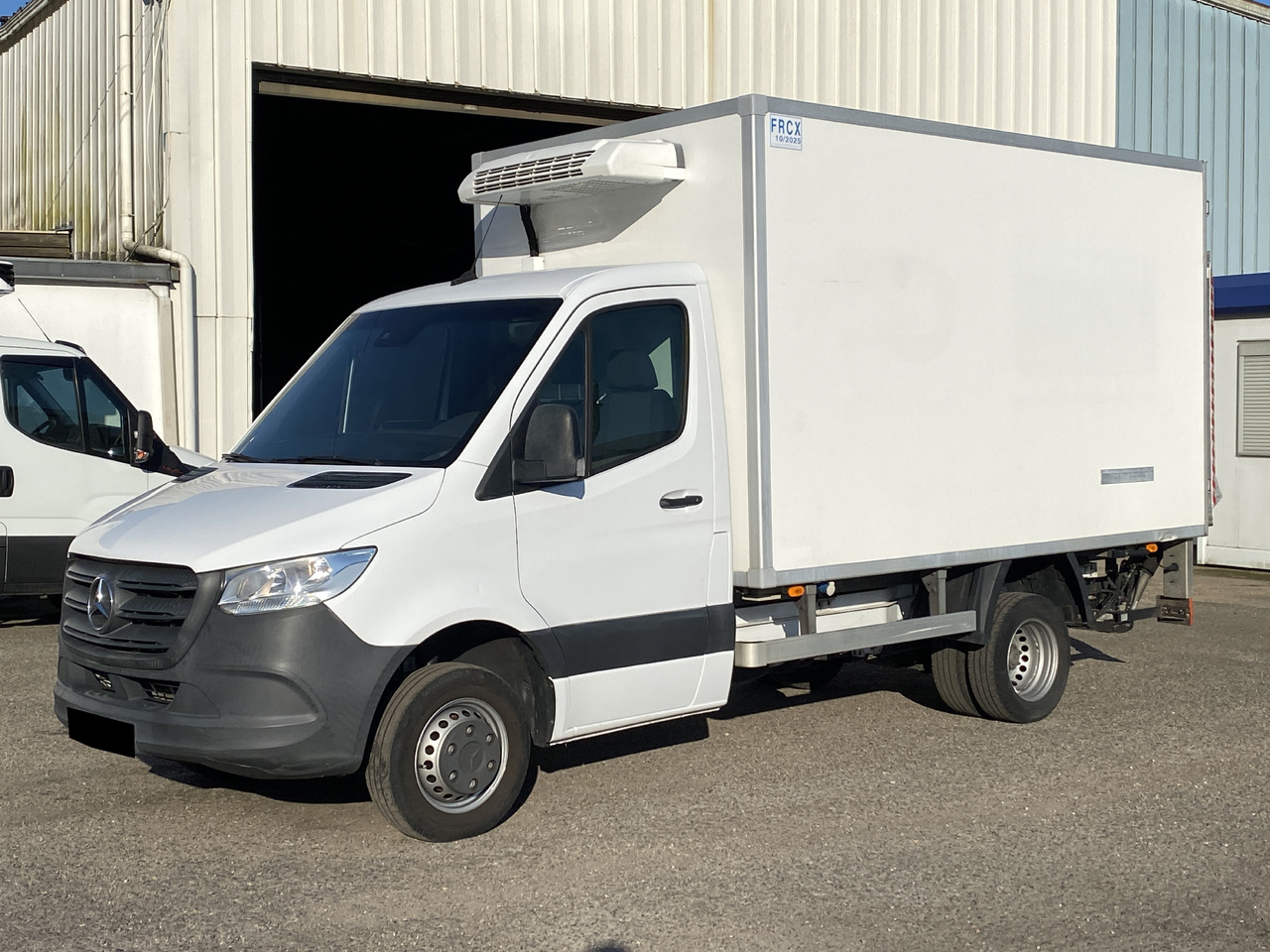 Mercedes Sprinter - Komercauto refrižerators: foto 1 Mercedes Sprinter - Komercauto refrižerators: foto 1