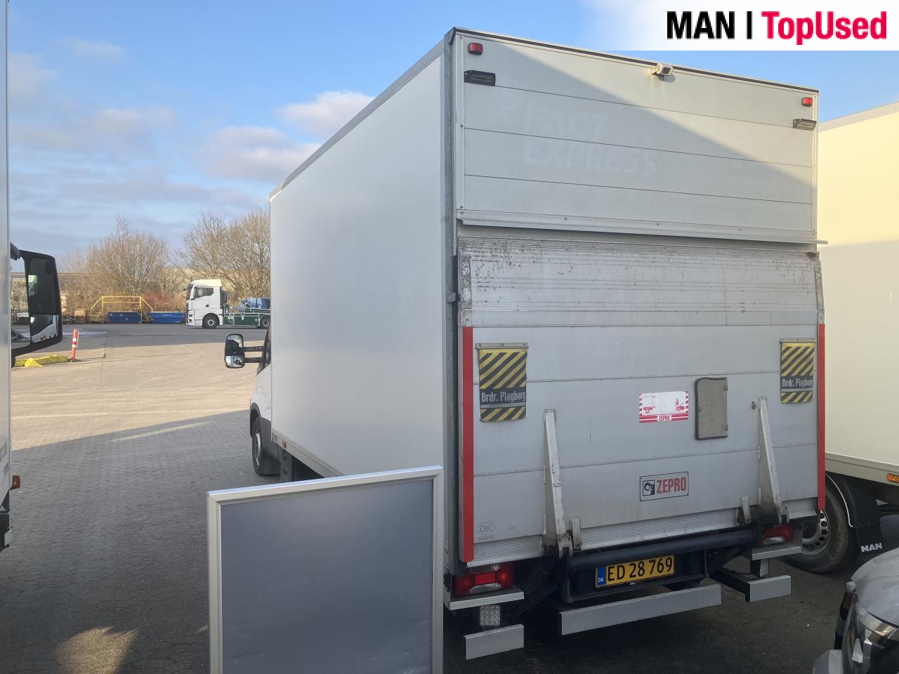 IVECO 35S16 - Furgons ar slēgtā virsbūve: foto 4 IVECO 35S16 - Furgons ar slēgtā virsbūve: foto 4