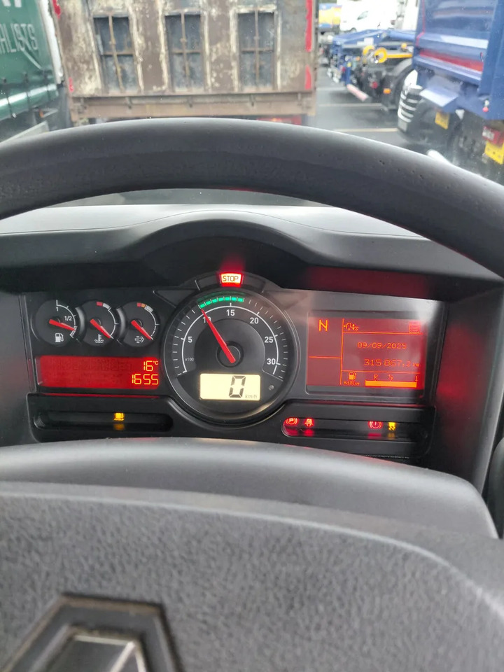 2016 Renault D18 Curtainsider - Kravas automašīna ar tentu: foto 3 2016 Renault D18 Curtainsider - Kravas automašīna ar tentu: foto 3