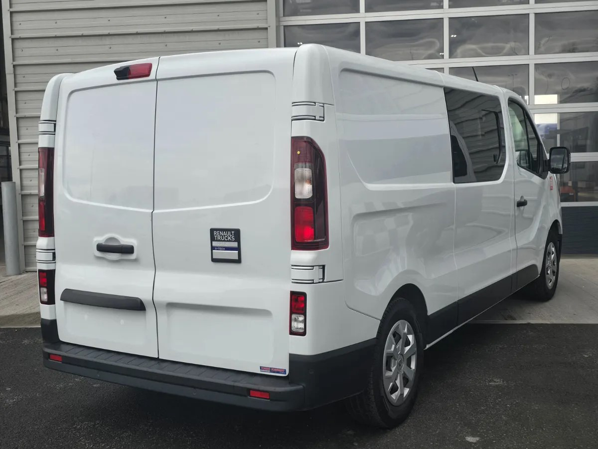 2025 Renault Trafic E-Tech Crew Cab - Kravas-pasažieru furgons: foto 4 2025 Renault Trafic E-Tech Crew Cab - Kravas-pasažieru furgons: foto 4