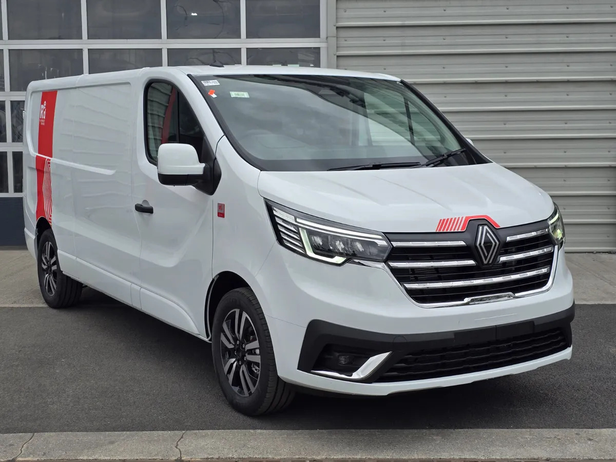 NEW Renault Trafic Exclusive 170BHP/150BHP Auto White - Kravas mikroautobuss: foto 1 NEW Renault Trafic Exclusive 170BHP/150BHP Auto White - Kravas mikroautobuss: foto 1