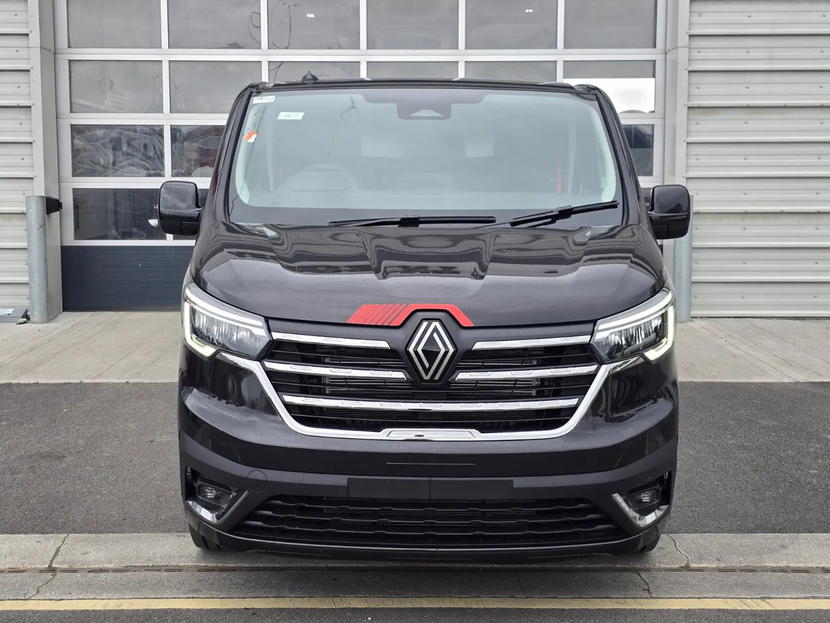 NEW Renault Trafic Exclusive 170BHP/150BHP Manual Black - Kravas mikroautobuss: foto 3 NEW Renault Trafic Exclusive 170BHP/150BHP Manual Black - Kravas mikroautobuss: foto 3