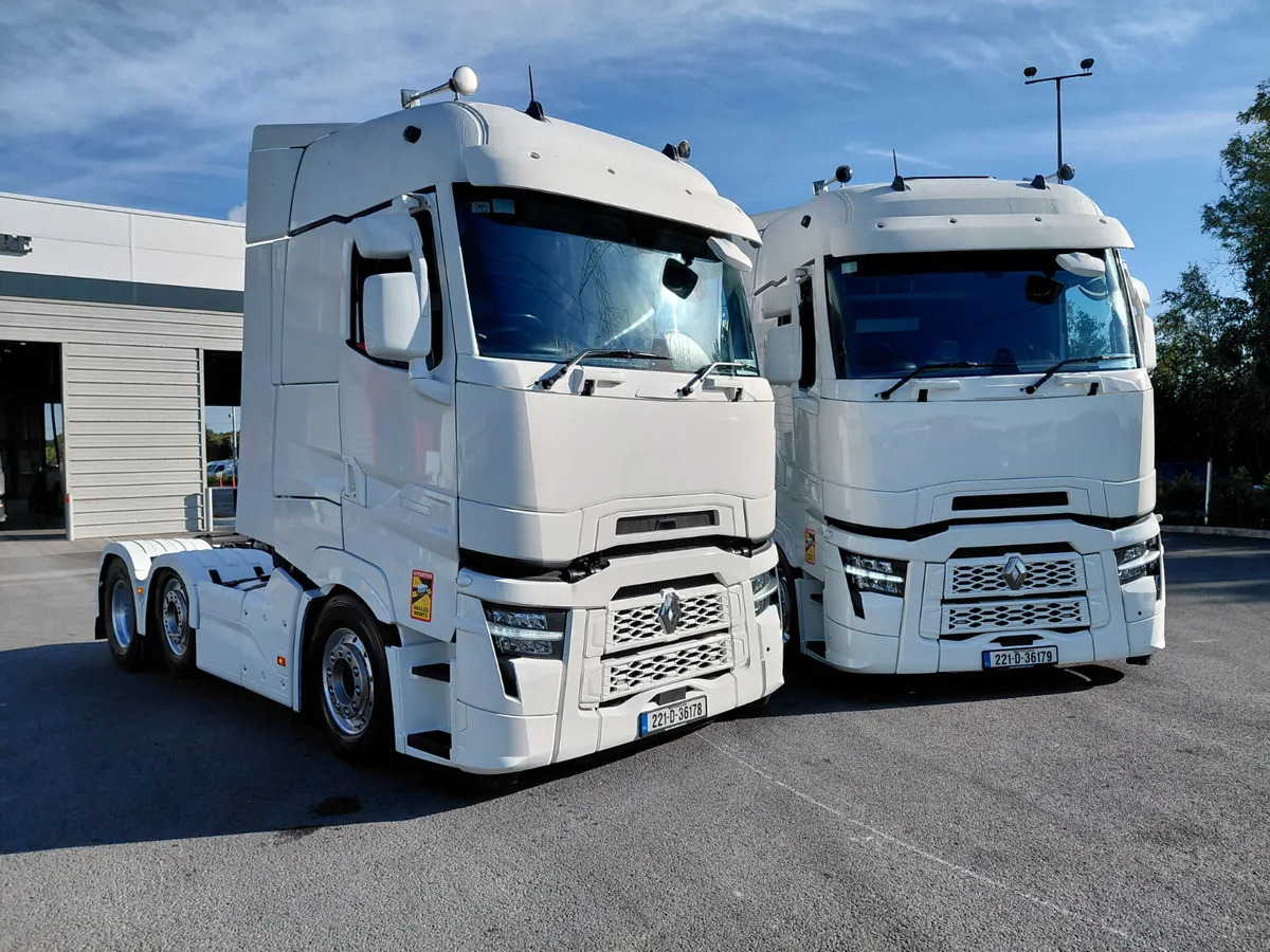 2022 Renault T-High Evo with 2 options - Vilcējs: foto 1 2022 Renault T-High Evo with 2 options - Vilcējs: foto 1