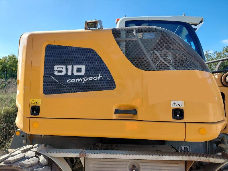 Liebherr A910 A910 - Riteņu ekskavators: foto 4 Liebherr A910 A910 - Riteņu ekskavators: foto 4