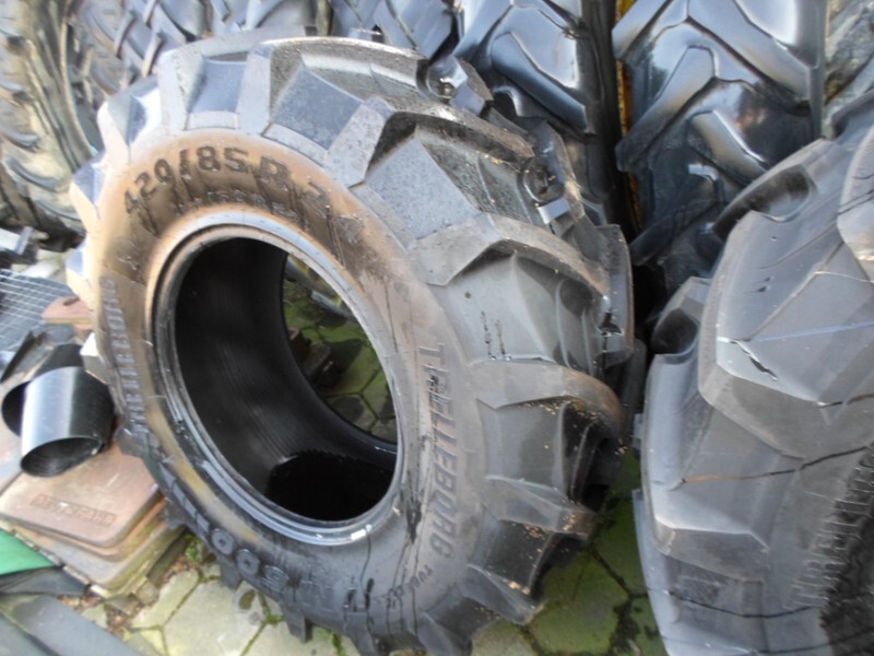 Banden Trelleborg banden 420/85R24 / 16.9R24 TM 700 - Riepa - Lauksaimniecības tehnika: foto 1 Banden Trelleborg banden 420/85R24 / 16.9R24 TM 700 - Riepa - Lauksaimniecības tehnika: foto 1