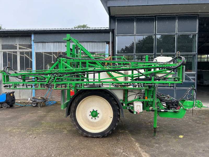 CHD veldspuit U1827 - Piekabināmais miglotājs: foto 2 CHD veldspuit U1827 - Piekabināmais miglotājs: foto 2