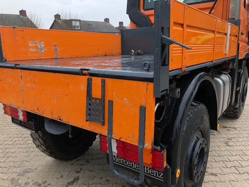 Mercedes-Benz Unimog U400 - Bortu kravas automašīna/ Platforma, Komunālā/ Specializētā tehnika: foto 4 Mercedes-Benz Unimog U400 - Bortu kravas automašīna/ Platforma, Komunālā/ Specializētā tehnika: foto 4