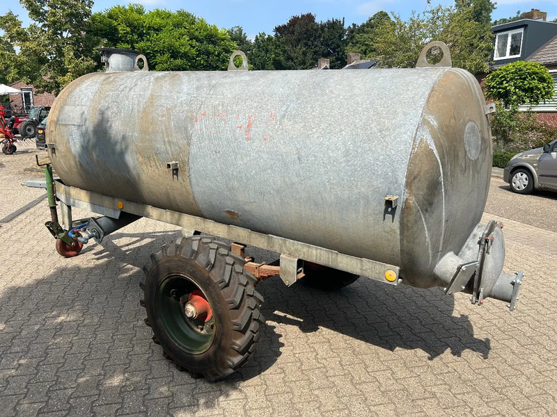 Watertank Watertank met drinkvlotter - Lauksaimniecības piekabe: foto 4 Watertank Watertank met drinkvlotter - Lauksaimniecības piekabe: foto 4