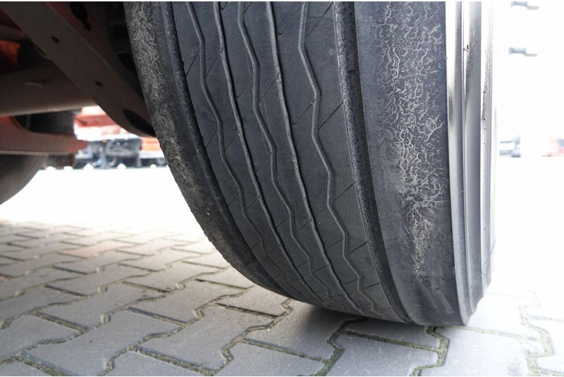 Puspiekabe pašizgāzējs Benalu WYWROTKA 62 m3 / WAGA : 5900 KG / 2021 ROK: foto 17