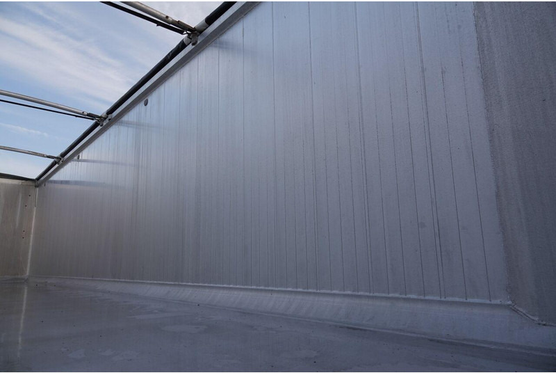 Puspiekabe pašizgāzējs Benalu WYWROTKA 62 m3 / WAGA : 5900 KG / 2021 ROK: foto 20