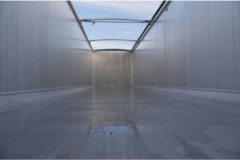 Puspiekabe pašizgāzējs Benalu WYWROTKA 62 m3 / WAGA : 5900 KG / 2021 ROK: foto 19