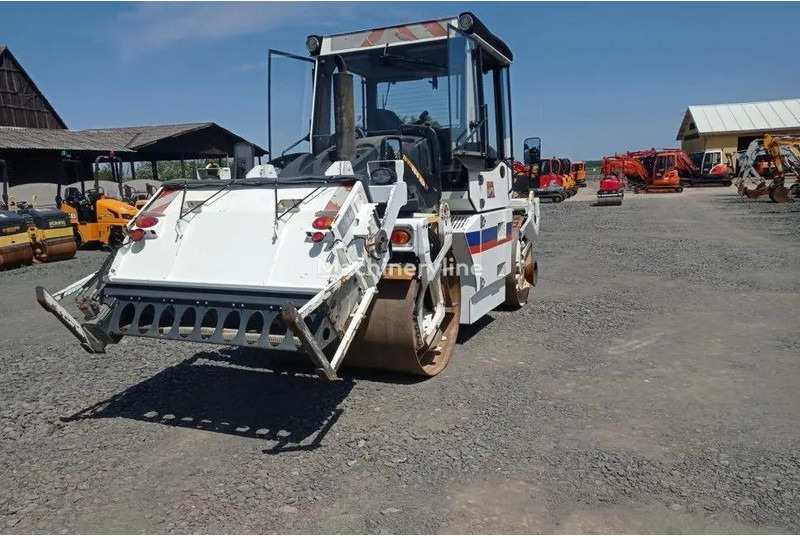 Veltnis Bomag BW 154 AP: foto 8