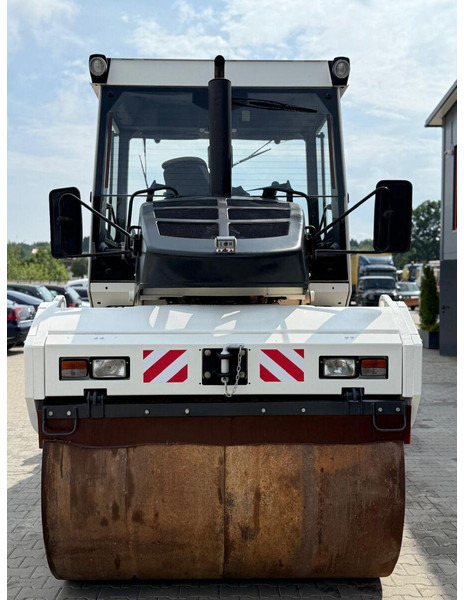 Bomag Walec wibracyjny BOMAG BW 174 AP - AM // Klimatyzacja - Veltnis: foto 4 Bomag Walec wibracyjny BOMAG BW 174 AP - AM // Klimatyzacja - Veltnis: foto 4