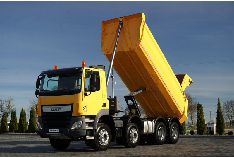 DAF CF 85.410 / 8x4 / WYWROTKA TYLNOZSYPOWA / HYDROKLAPA / OPONY 1 - Kravas automašīna pašizgāzējs: foto 4 DAF CF 85.410 / 8x4 / WYWROTKA TYLNOZSYPOWA / HYDROKLAPA / OPONY 1 - Kravas automašīna pašizgāzējs: foto 4