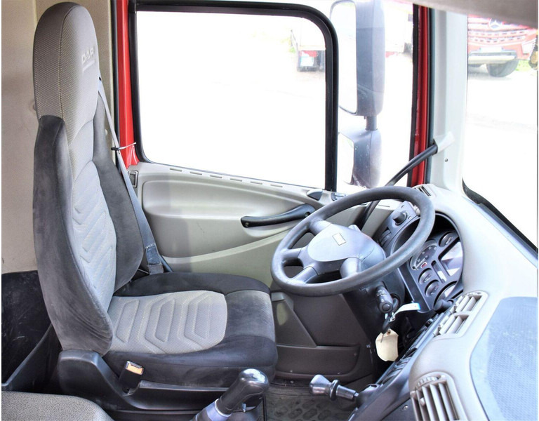 Bortu kravas automašīna/ Platforma, Kravas auto ar manipulatoru DAF CF 85.410: foto 12