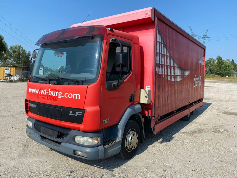 DAF LF 45.180 Pritsche + Plane - Kravas automašīna ar slēgto virsbūvi: foto 1 DAF LF 45.180 Pritsche + Plane - Kravas automašīna ar slēgto virsbūvi: foto 1
