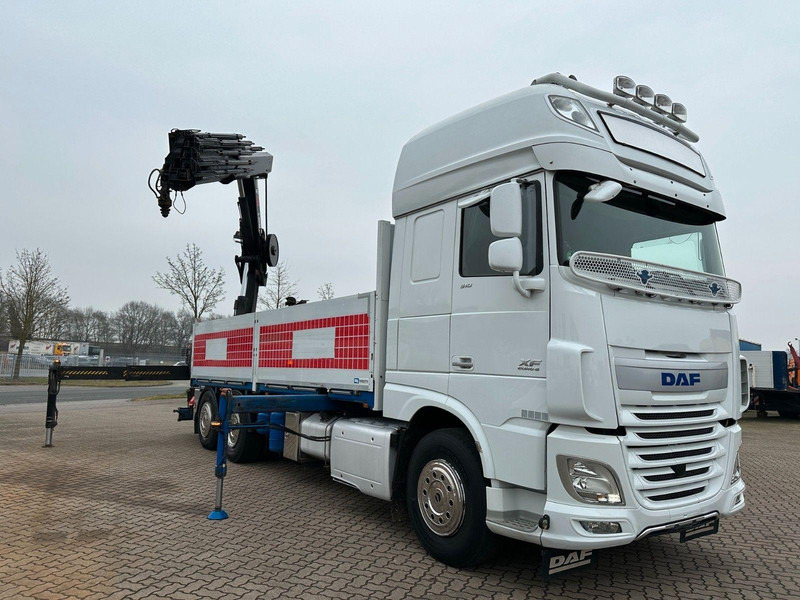 DAF XF 510 LL 6x2 Crane Hiab 262 E-8 - Bortu kravas automašīna/ Platforma, Kravas auto ar manipulatoru: foto 2 DAF XF 510 LL 6x2 Crane Hiab 262 E-8 - Bortu kravas automašīna/ Platforma, Kravas auto ar manipulatoru: foto 2