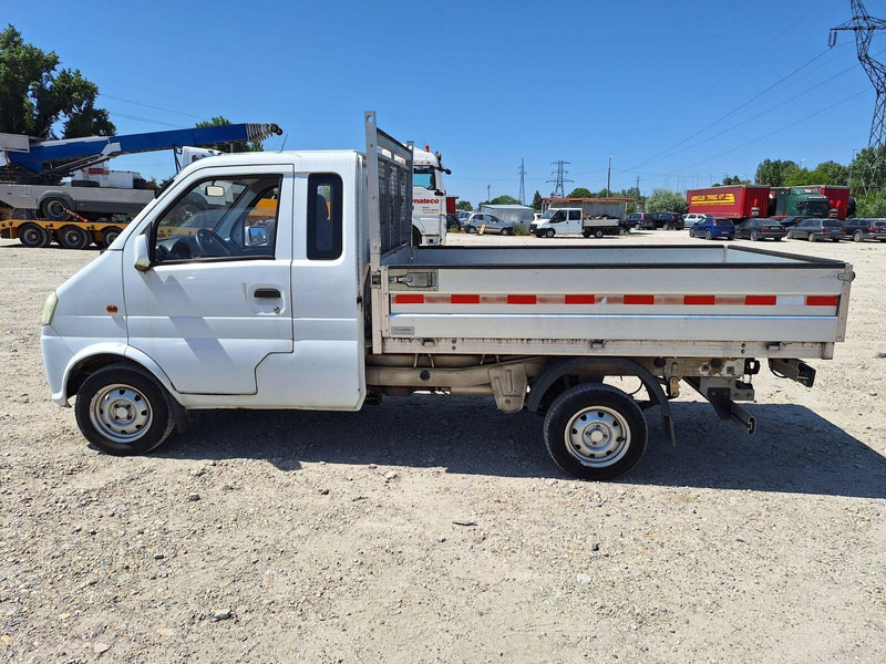 DFSK Docar 4x4x - Pritsche - Automašīna ar kravas platformu: foto 5 DFSK Docar 4x4x - Pritsche - Automašīna ar kravas platformu: foto 5