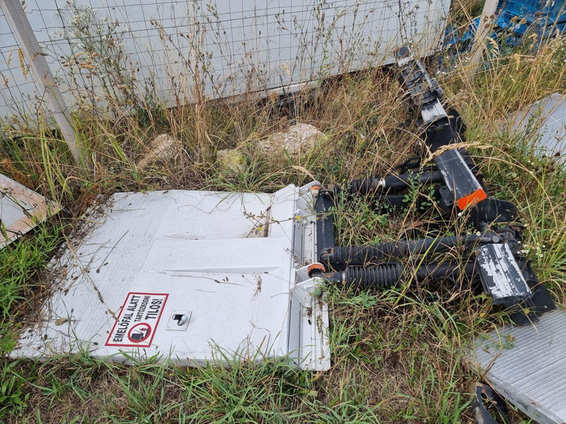 Dhollandia fél emelőhátfalak - DH 750 kg more pieces - Kravas lifts - Kravas automašīna: foto 5 Dhollandia fél emelőhátfalak - DH 750 kg more pieces - Kravas lifts - Kravas automašīna: foto 5