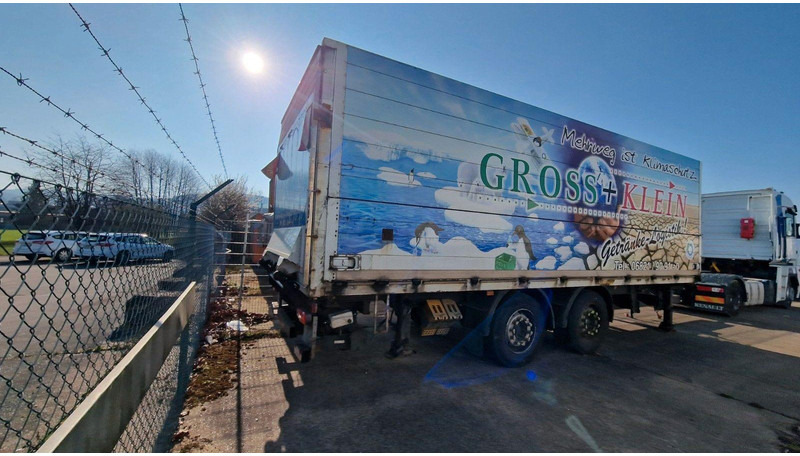 Dinkel DTAKWLW 18000 - Puspiekabe slēgtā virsbūve: foto 4 Dinkel DTAKWLW 18000 - Puspiekabe slēgtā virsbūve: foto 4