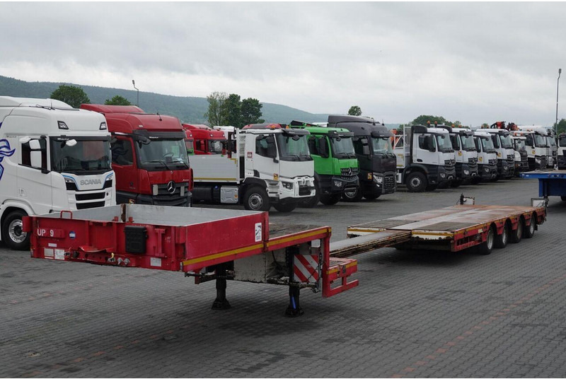 Faymonville NISKOPODWOZIE / STN-4AX / ROZCIĄGANA / 4 OSIE / OSIE SKRĘTNE / L - Puspiekabe zema profila platforma: foto 1 Faymonville NISKOPODWOZIE / STN-4AX / ROZCIĄGANA / 4 OSIE / OSIE SKRĘTNE / L - Puspiekabe zema profila platforma: foto 1