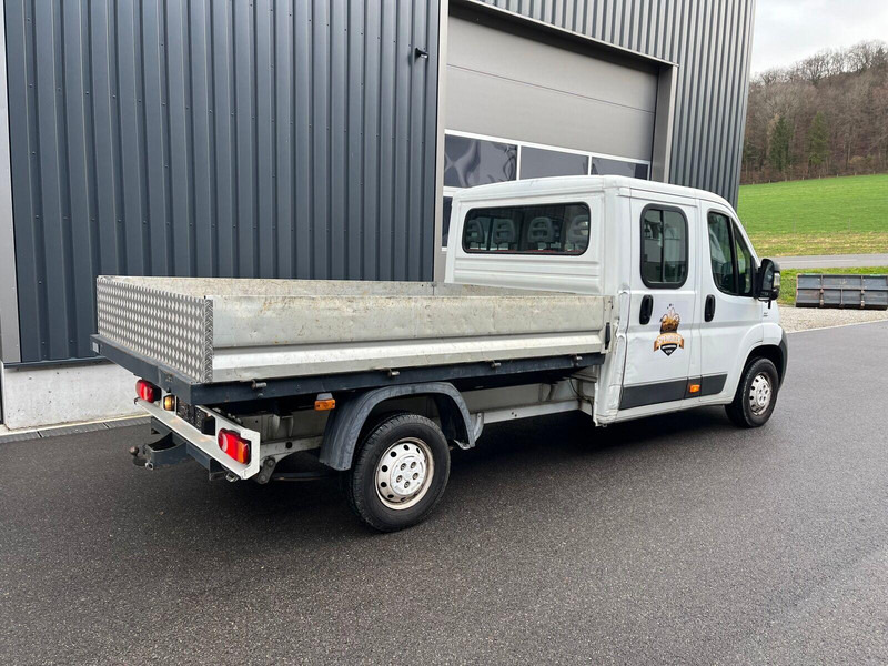 Fiat Ducato 2.3 Doka platós - Automašīna ar kravas platformu, Kravas-pasažieru furgons: foto 5 Fiat Ducato 2.3 Doka platós - Automašīna ar kravas platformu, Kravas-pasažieru furgons: foto 5